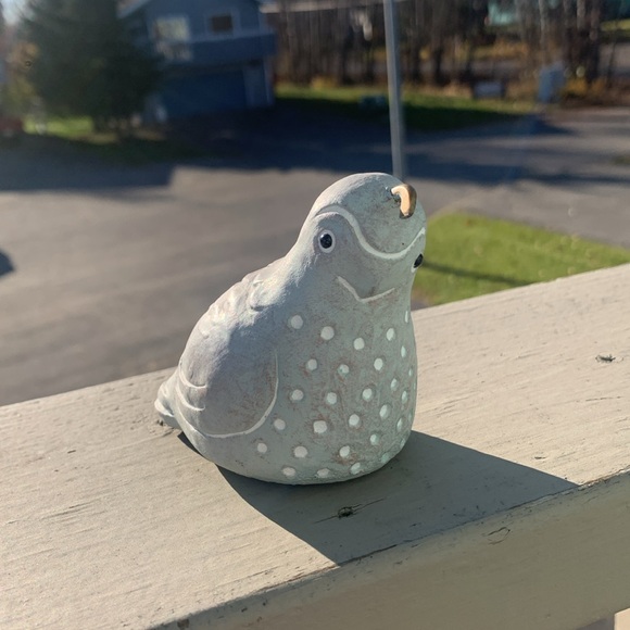 Quail Isabell Bloom sculpture 1986 with flaws - Picture 10 of 13